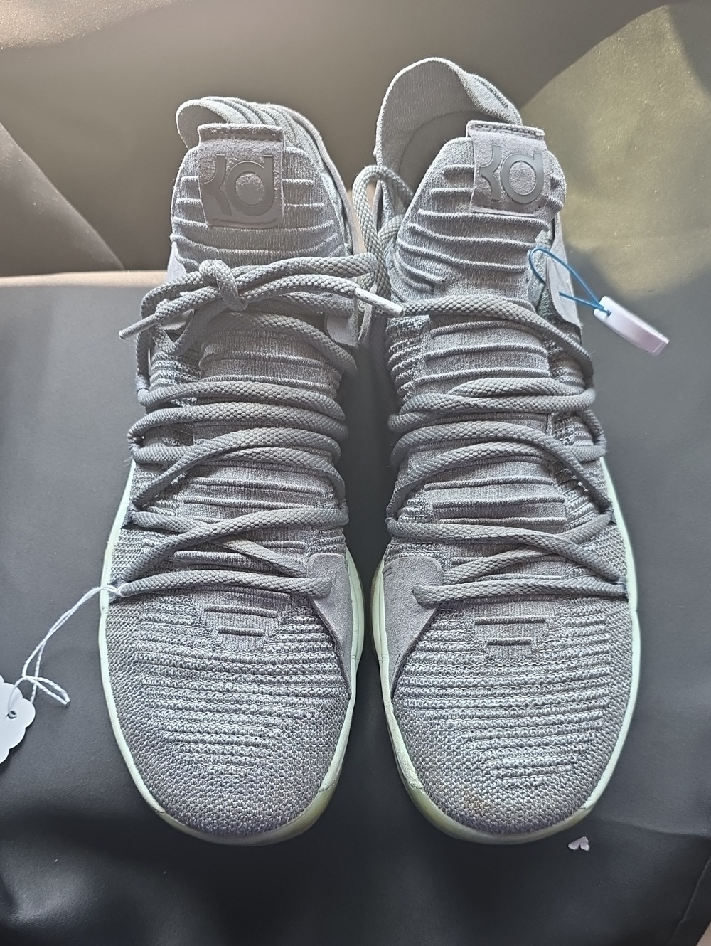 Nike Men's Athletic Shoes in Light Gray